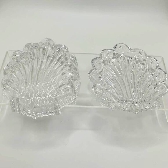 Vintage Sea Shell Shaped Small Glass Trinket Box - Picture 6 of 7